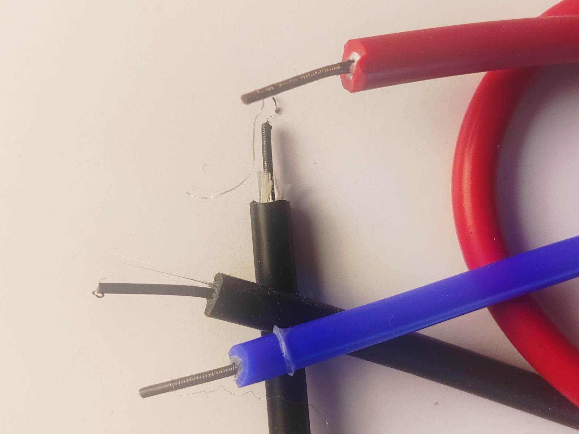Ignition wire set - high-voltage ignition cable with OE numbers